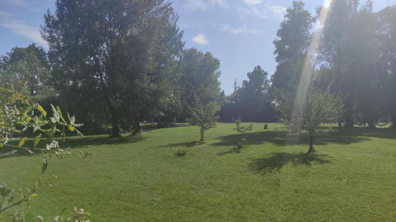Glamping Wallersee - Unter Dem Kastanienbaum Helming Exterior foto